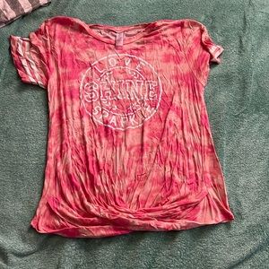 love shine sparkle loose tee, size large.